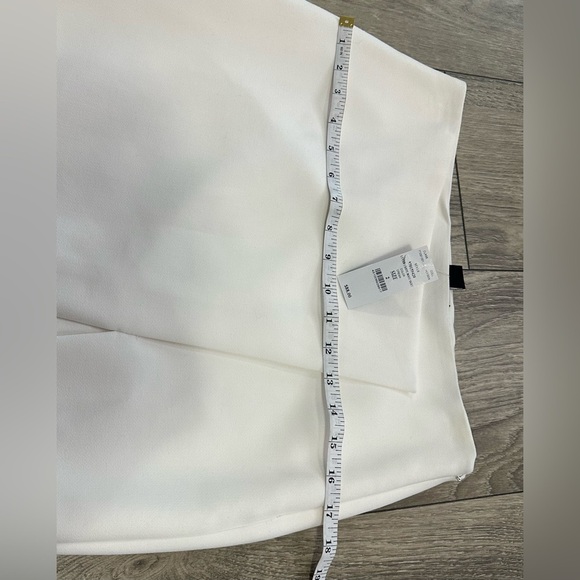 🤍 NWT White House Black Market Cream Pencil Skirt – Size 2  🤍 - Picture 6 of 11
